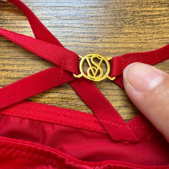 Victoria's Secret Very Sexy So Obsessed Strappy Cheeky Panty Red - Picture 4 of 7